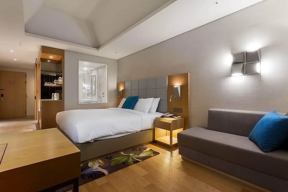 Hotel Charis Incheon 3*,